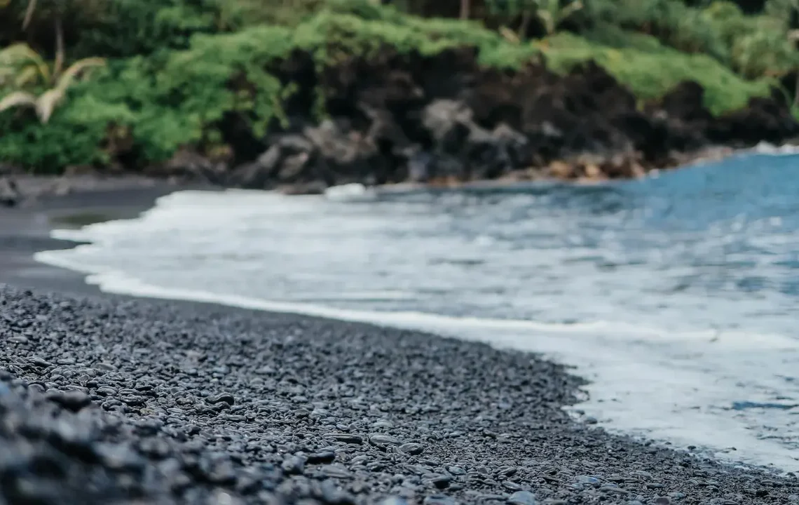 49 Black Sand Beach Hawaii
