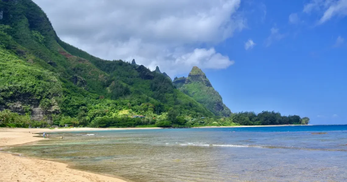 Tunnels Beach