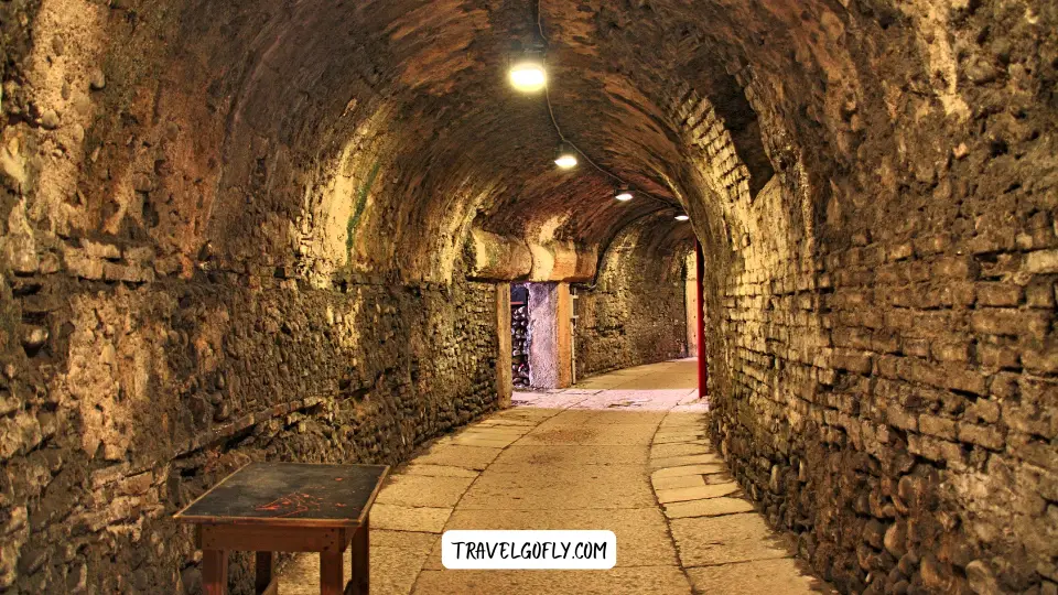 Rabat Catacombs & Roman Villa