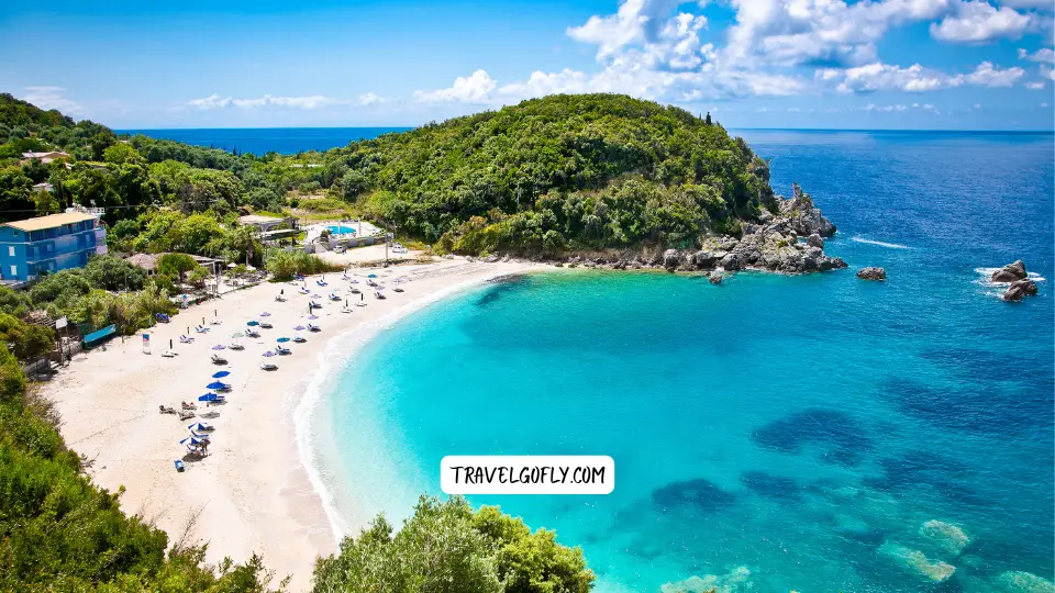 Sarakiniko Beach, Milos